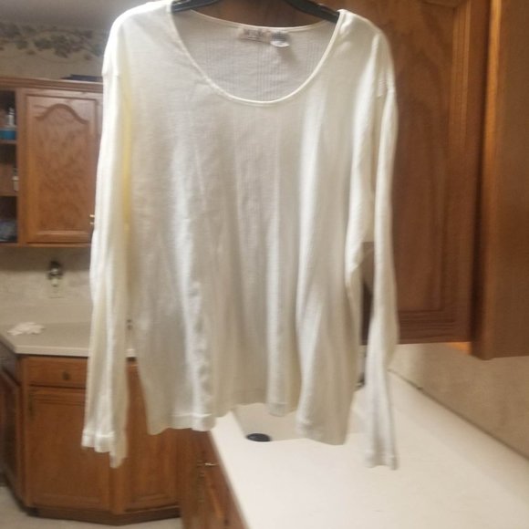 WOMENS TOP SIZE  3X - Picture 6 of 7